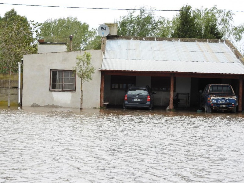 El Municipio mand� ayuda social a Recalde